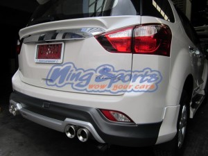 สเกิร์ตหลัง Isuzu MU-X ทรง Freeform FM