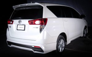 ชุดแต่งรอบคัน Toyota Innova Crysta ทรง Ativus