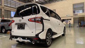 ชุดแต่งรอบคัน Toyota Sienta 2019 ทรง SMT